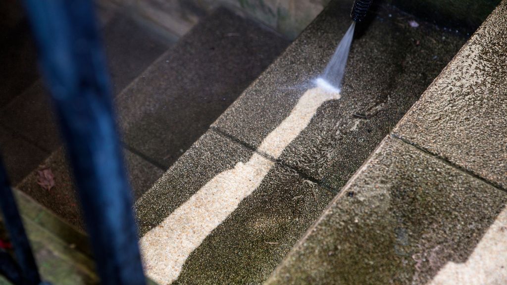 high pressure concrete cleaning