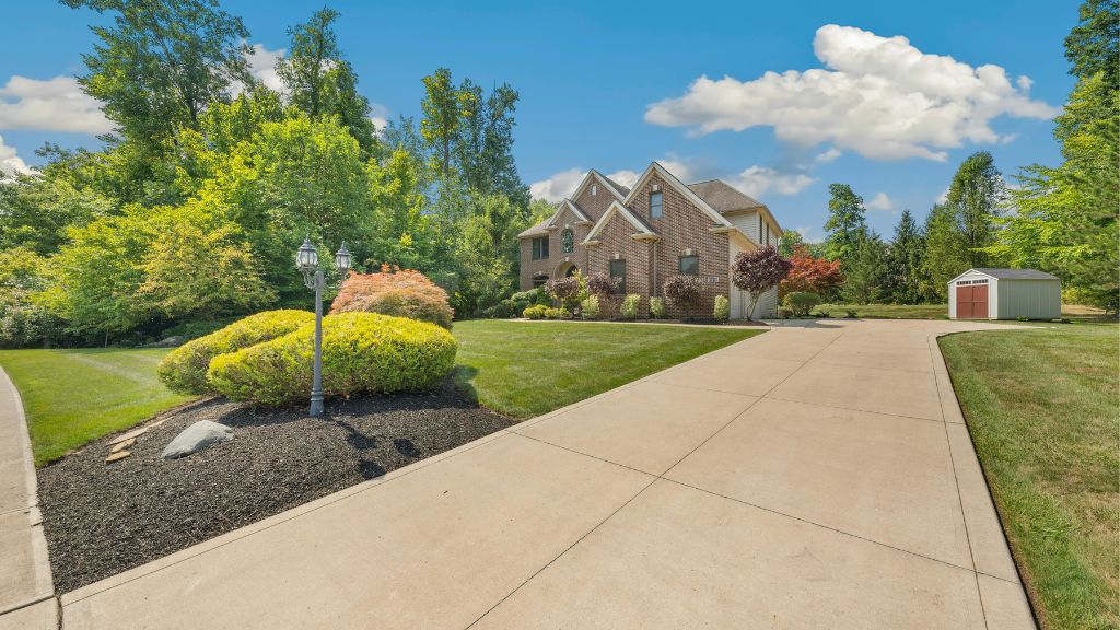 pressure cleaning driveway