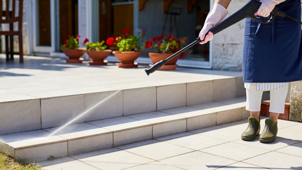Expert commercial pressure washing