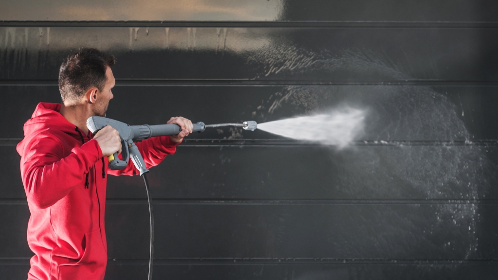 Reliable commercial pressure washing