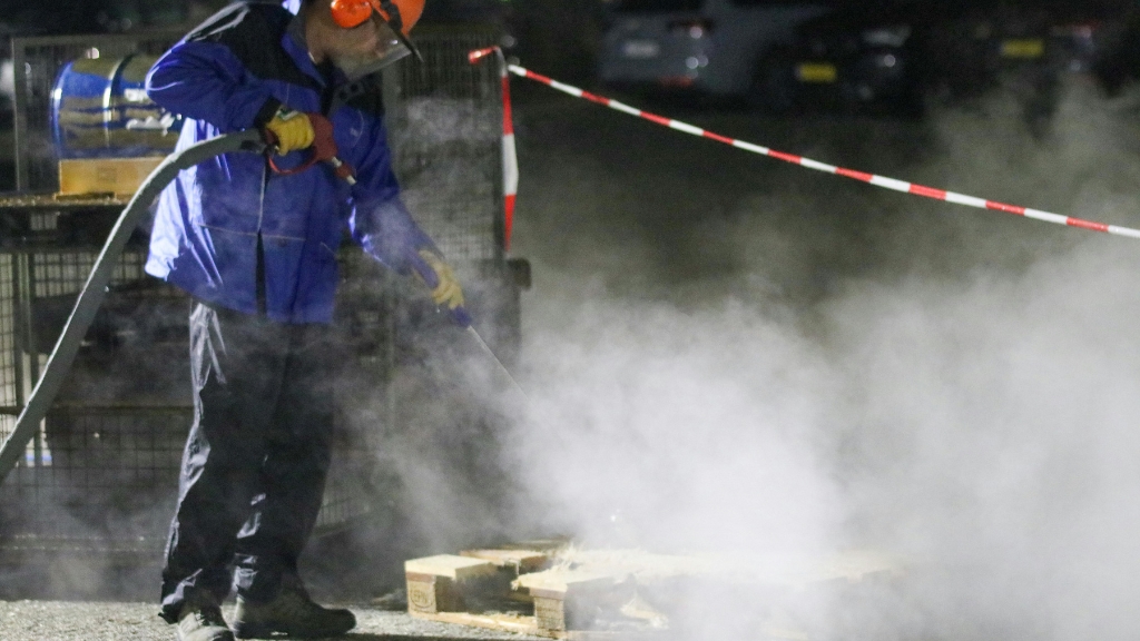 best roof pressure washing